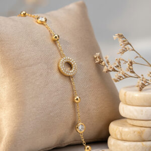 Elegant Circle Charm Anti-Tarnish Stainless Steel Bracelet